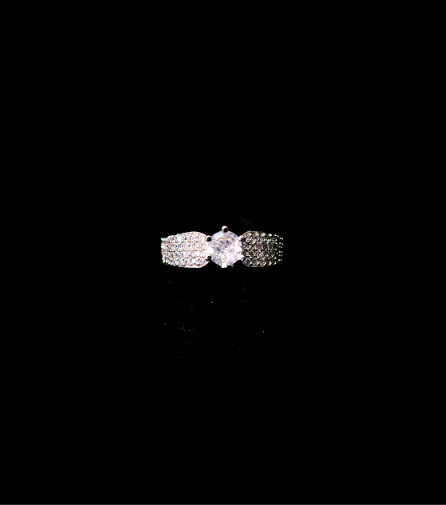 Elegant Pavé Solitaire Ring – Simple Ring Design for Women